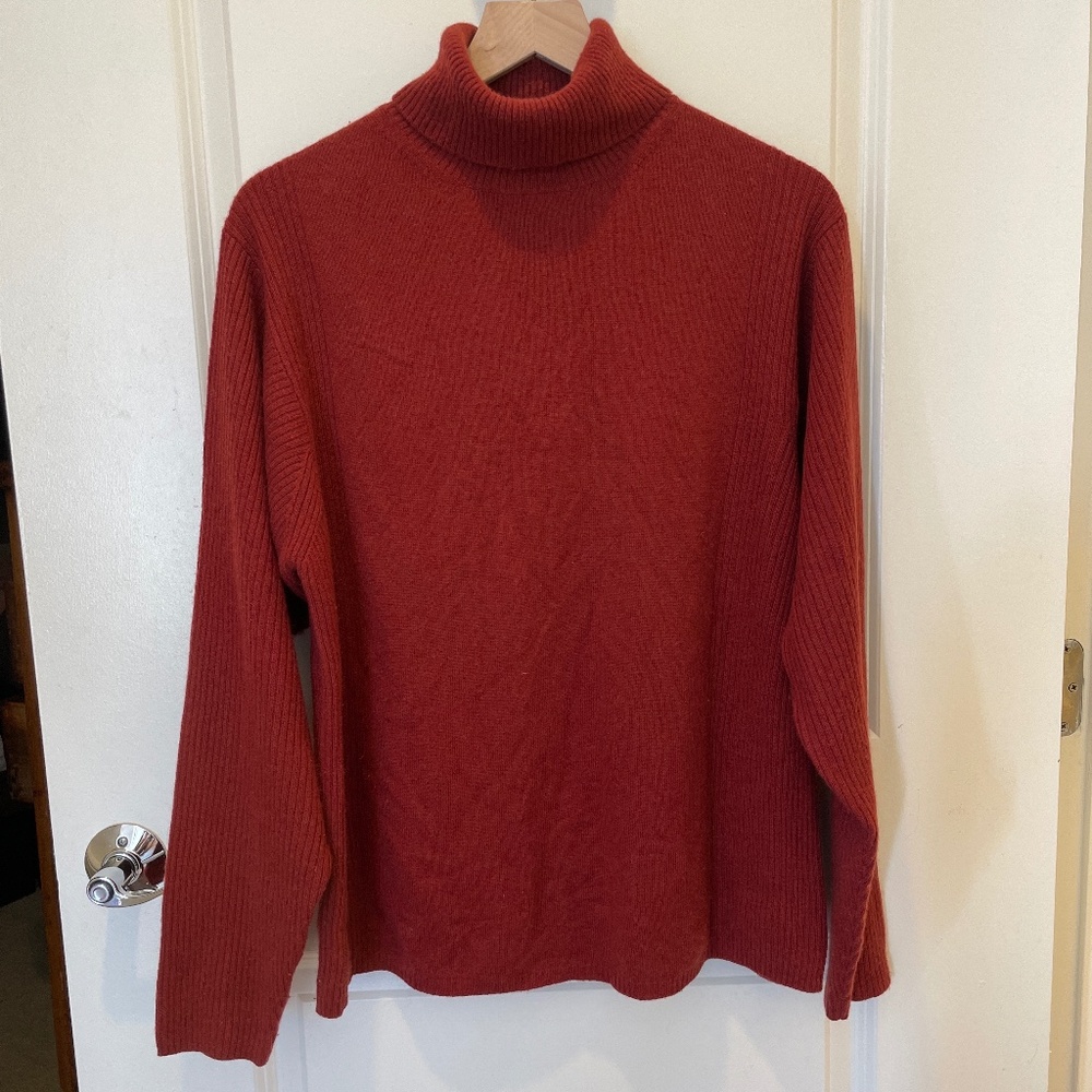 Kinross Cashmere Men’s Turtleneck Sweater